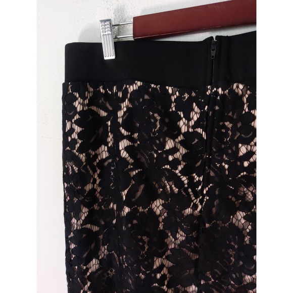 Torrid Black & Nude Lined Floral Lace w/ Chiffon Hem Skirt Size Large or 0X - Picture 8 of 10
